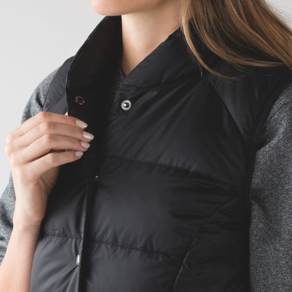 Lululemon All Days Vest – Black – Size 6 – EUC - Picture 5 of 6